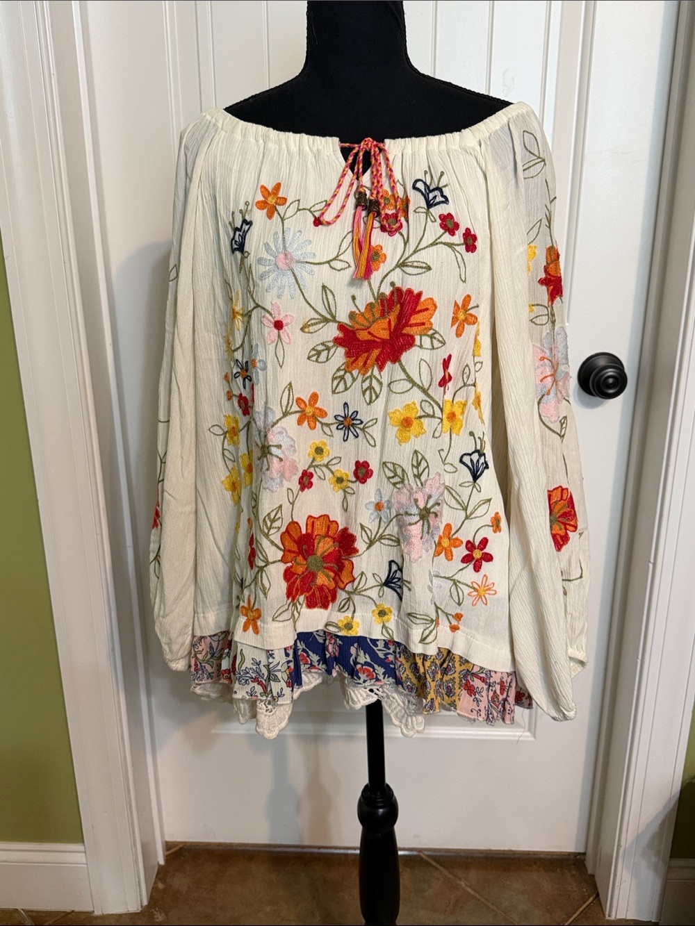 Boho Embroidered Floral Flowy Blouse - Off Shoulder - XL